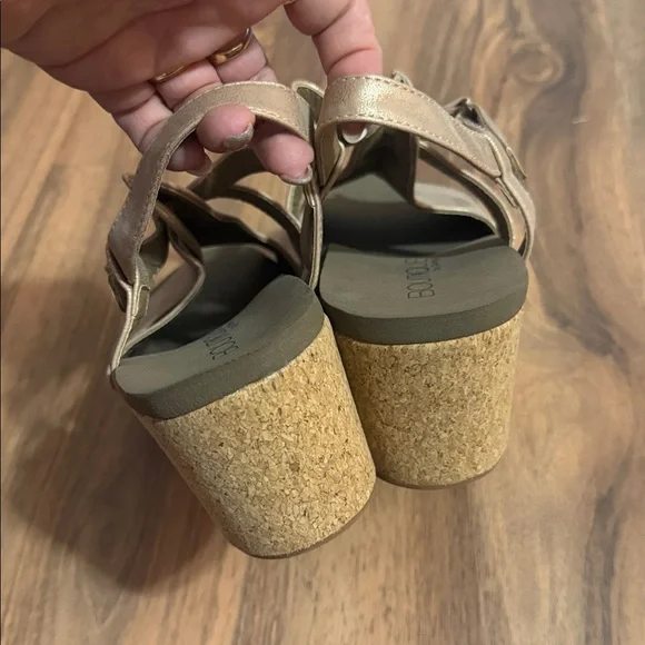 Boutique Corky's Seltzer Gold Metallic
Studded Wedge Sandals - Picture 4 of 9